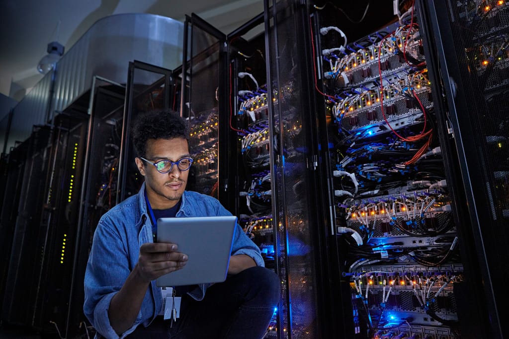 Como 30 linhas de código podem reduzir o consumo de energia de datacenters em 30%