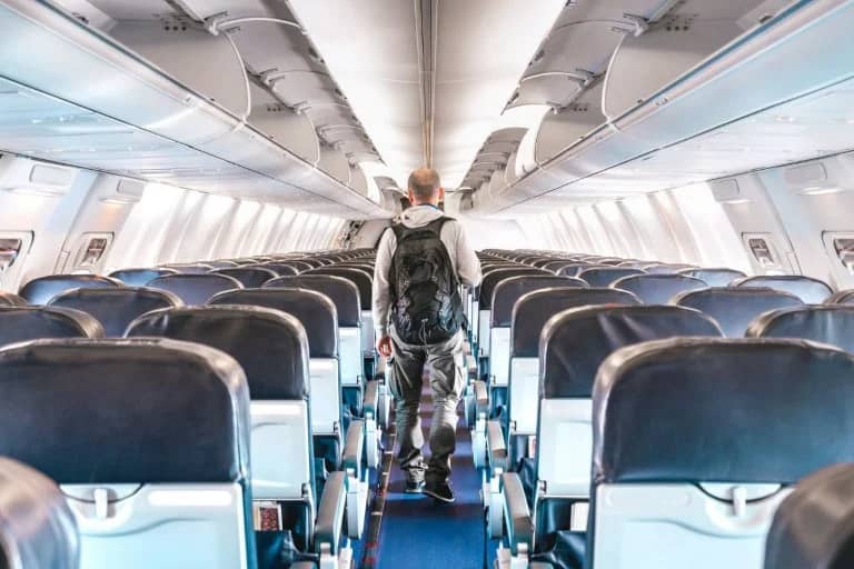 ✈️ Qual é o assento mais seguro em um avião? Descubra onde se sentar para aumentar suas chances de sobrevivência