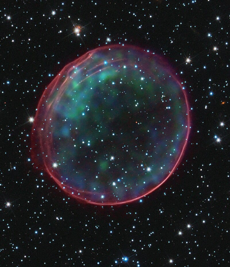 🌌 Revelação Cósmica: Telescópio Flagra Estrela que “Morreu” Duas Vezes e Desvenda Mistério Astronômico